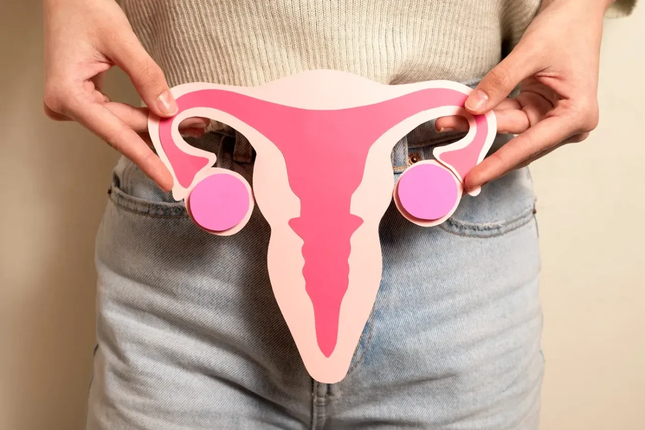 Canetas emagrecedoras podem afetar a menstruação? Entenda os efeitos no ciclo