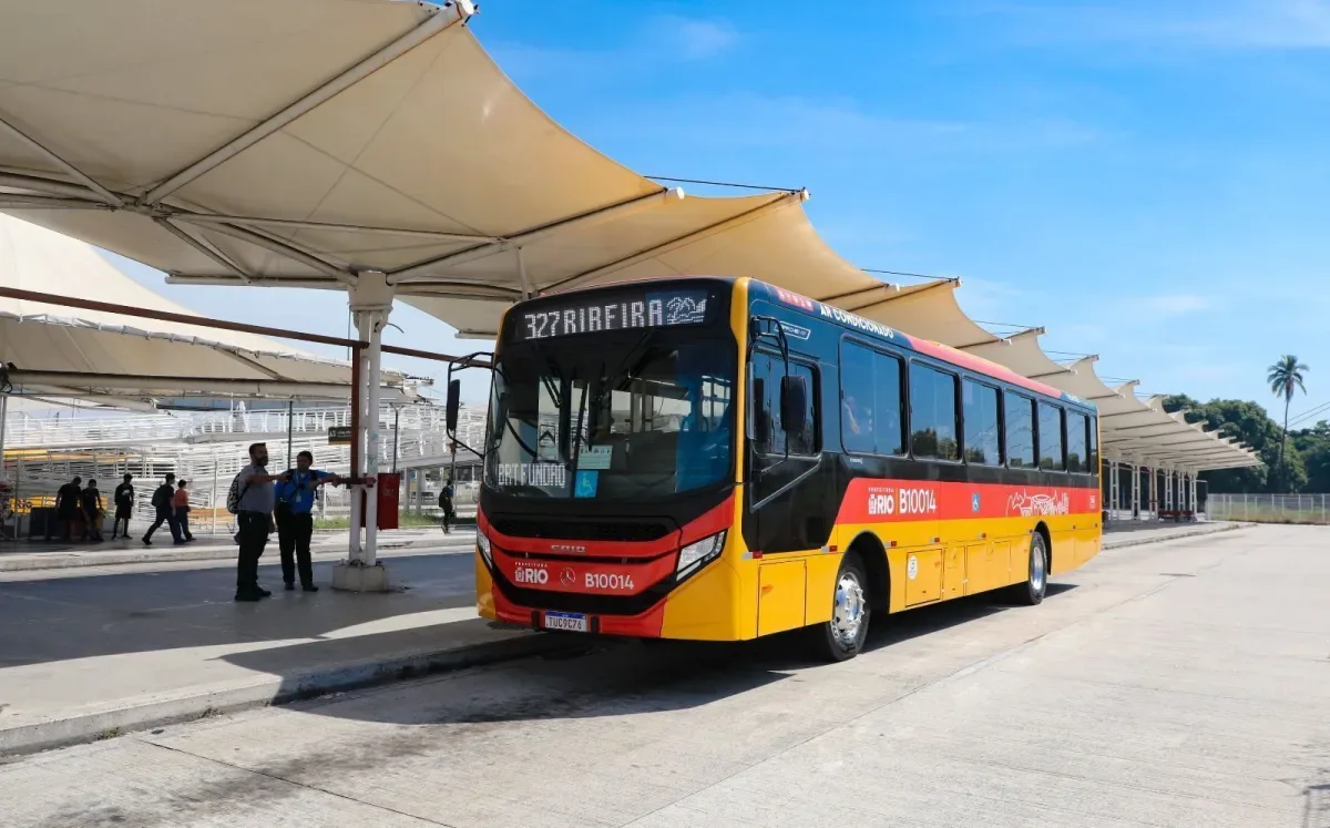 Passageiros poderão pegar Metrô em SP pagando com Pix; entenda