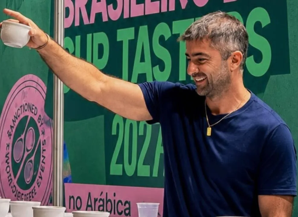 Jacques Pereira Carneiro é bicampeão brasileiro de prova de café