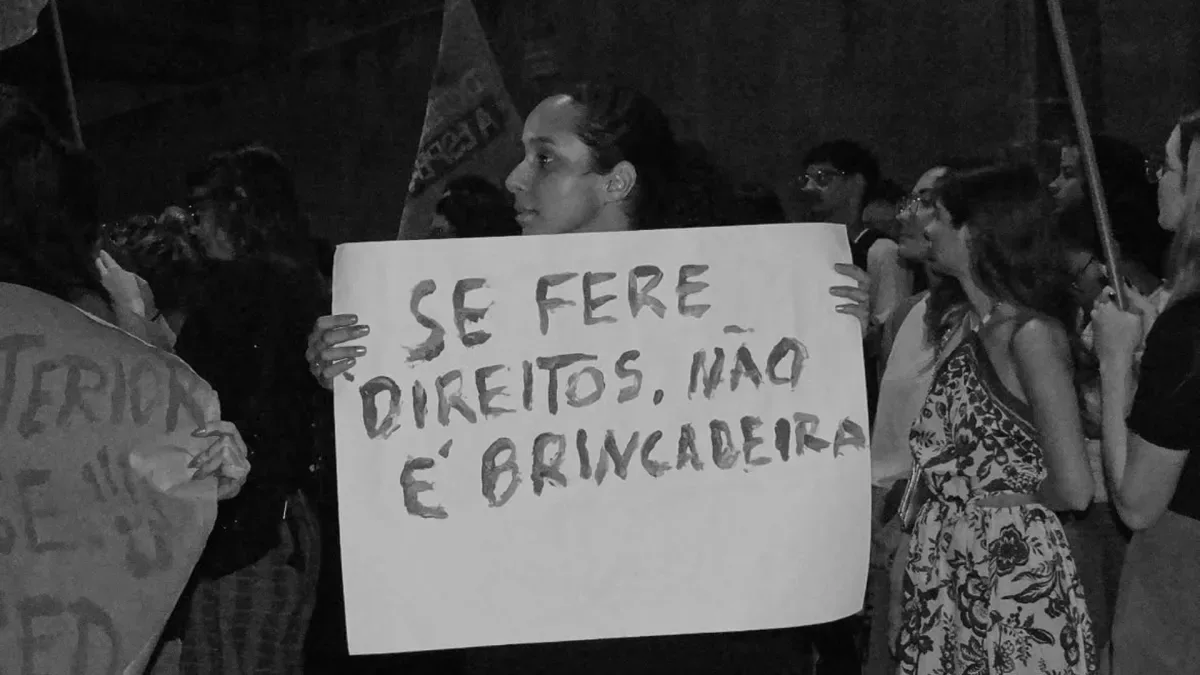 Alunos da UFMT enviam mensagens com falas racistas em grupo