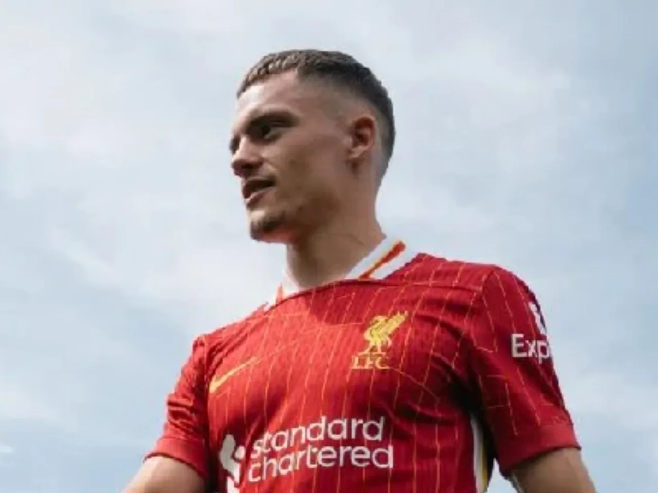 Ídolo do Liverpool pede paciência com Florian Wirtz