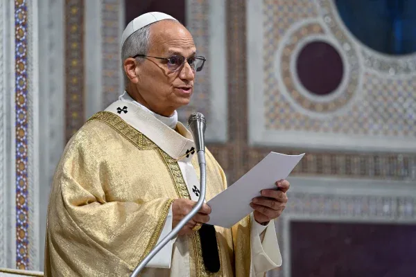 Do hospital, papa Leão XIV pede que Putin suspenda ataques na Ucrânia