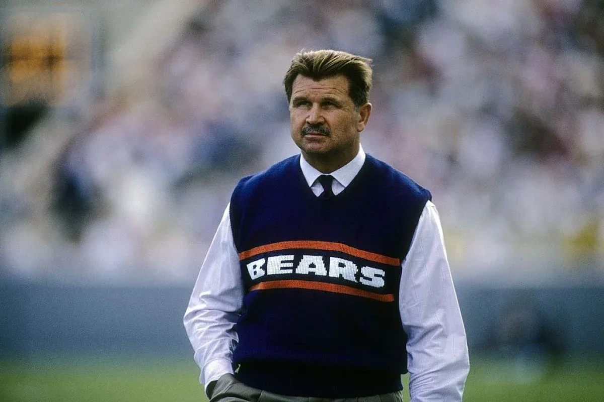 Mike Ditka, treinador e tight end da NFL, morre aos 86 anos