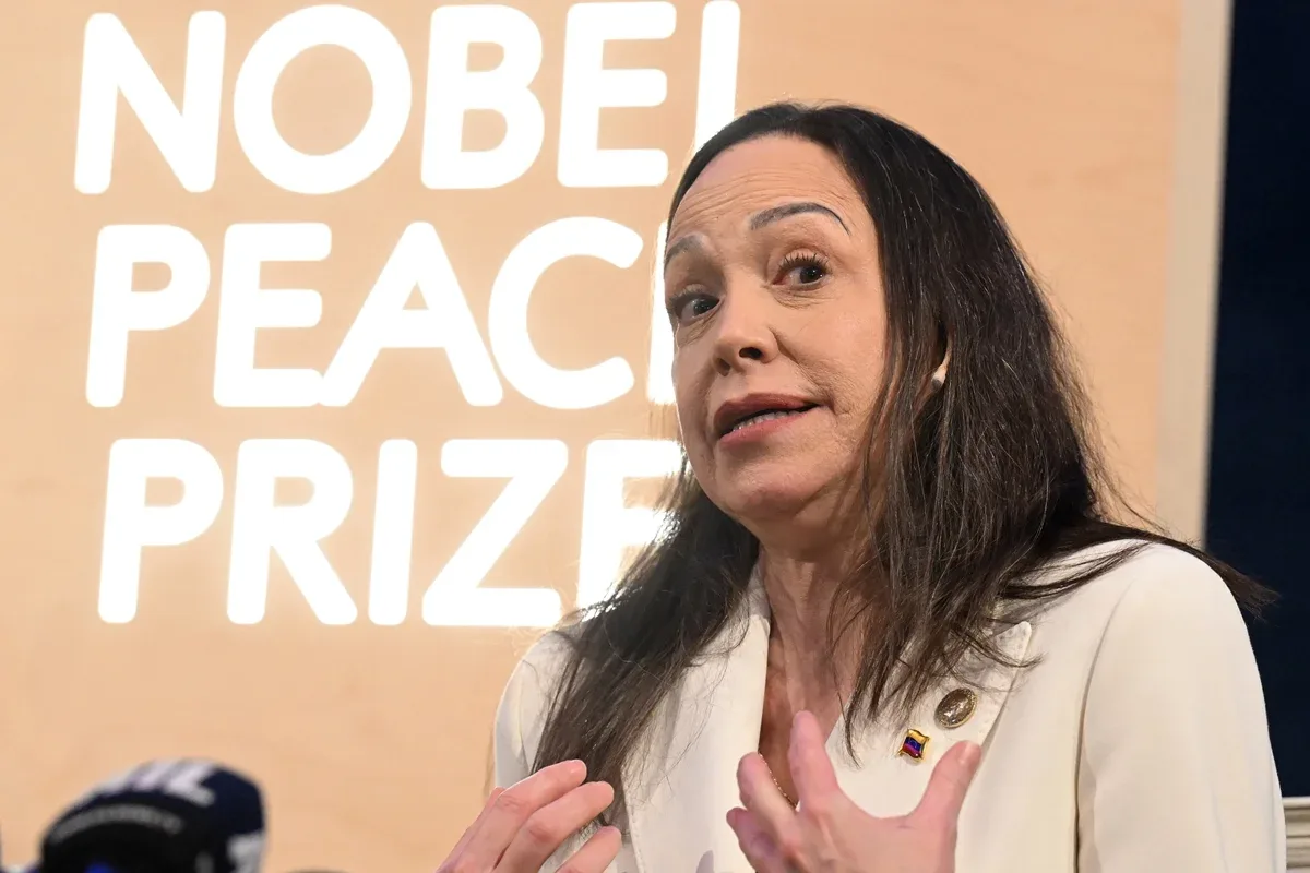María Corina parabeniza Flávio e celebra a "jornada democrática" do Brasil