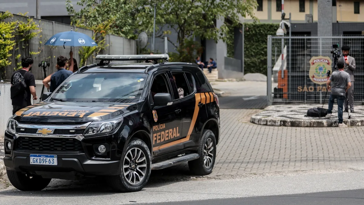 PF indicia 13 executivos do mercado financeiro por suspeita de ligação com PCC