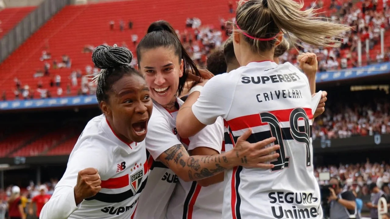 São Paulo arrecada prêmio recorde com conquista do Brasileirão Feminino