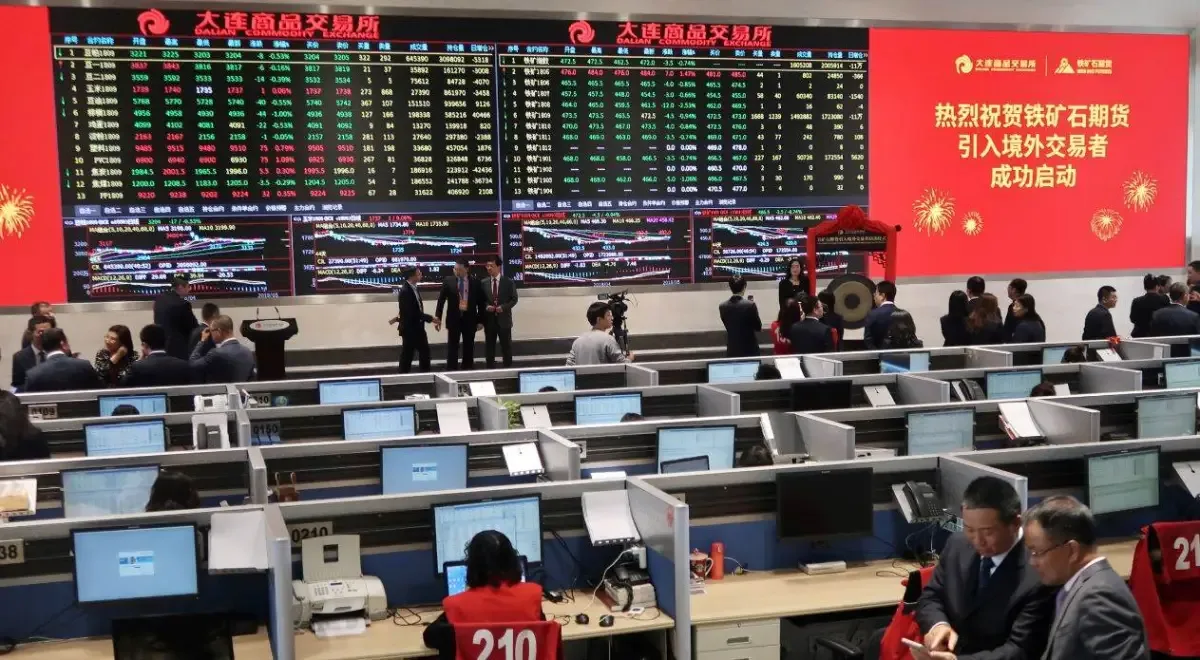 Bolsas da Ásia fecham em baixa com techs pressionadas por tombo da Alphabet