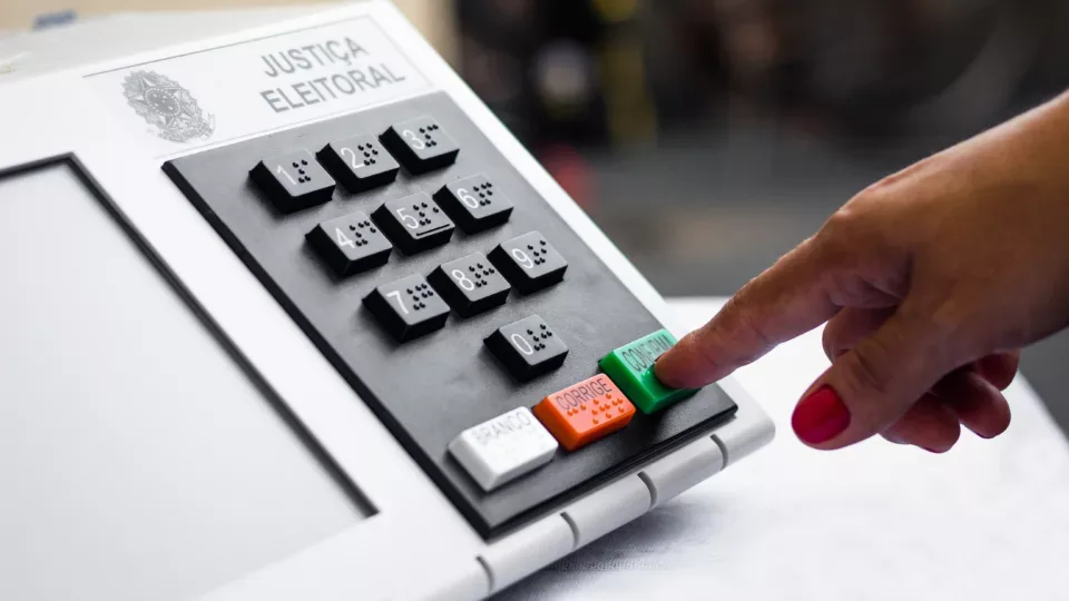 Primeiro turno das Eleições 2026 acontece neste domingo (04)