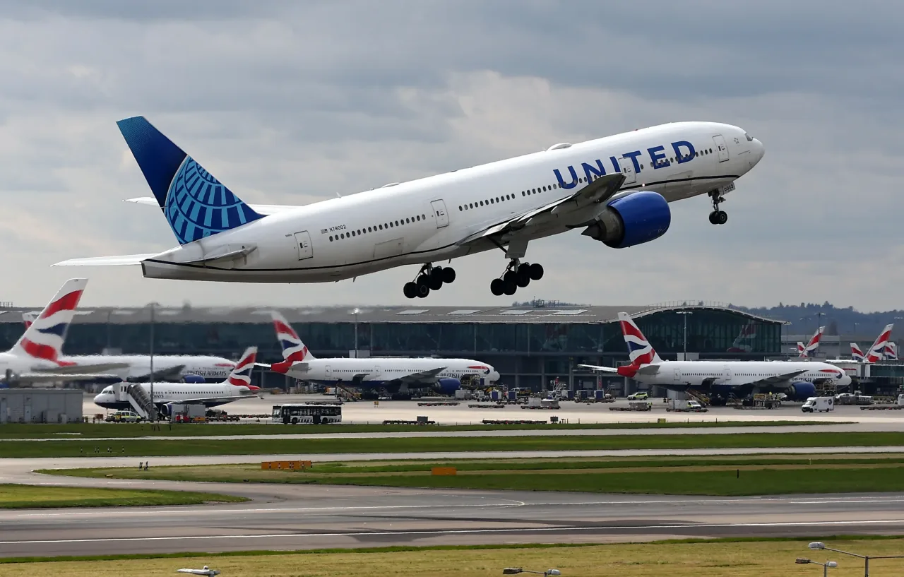 Por que a United Airlines criou um vinho a 35 mil pés para classe executiva