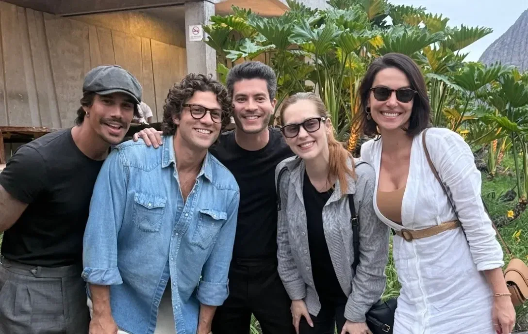 Elenco de 'Rebelde' se despede de Lua Blanco: 'Sempre em nossos corações'