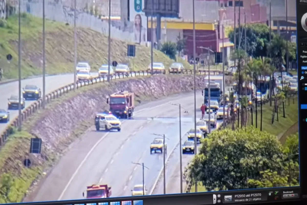 EPTG é parcialmente interditada após derramamento de óleo na pista