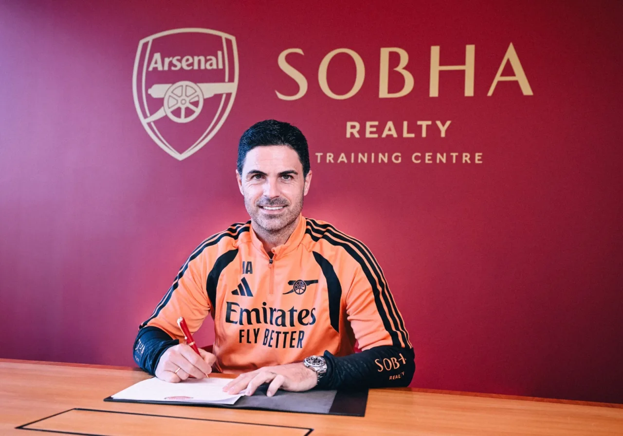 Arteta exalta conexão com a torcida após renovação; veja vídeo