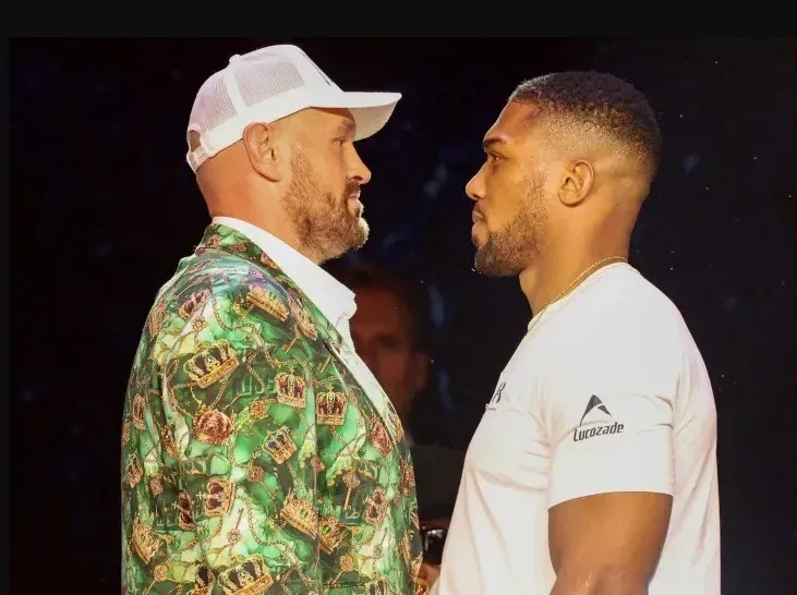 80 mil ingressos para luta histórica de boxe se esgotam em uma hora; passe VIP chega a R$ 485 mil
