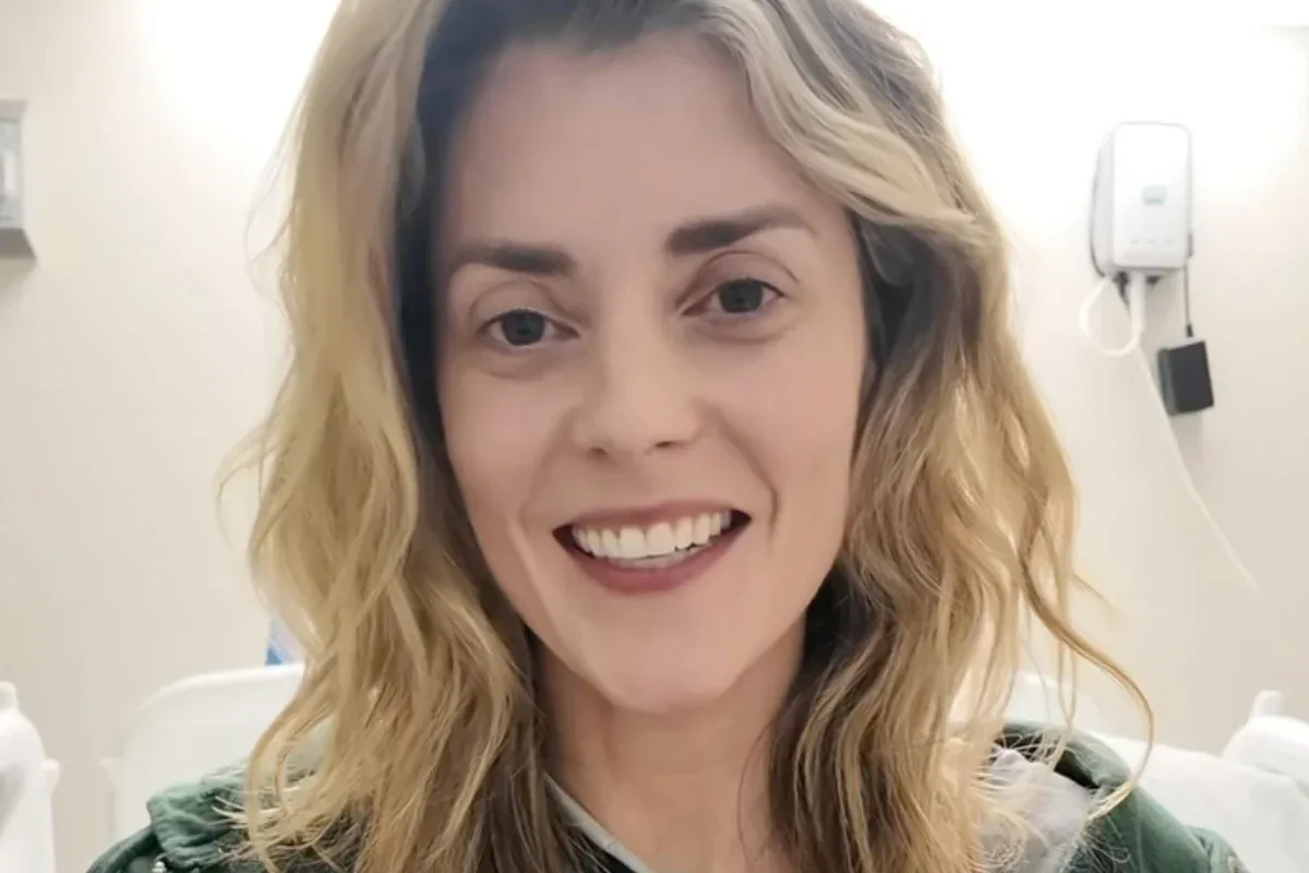 Youtuber revela tumores cerebrais 3 anos após luta contra câncer de mama