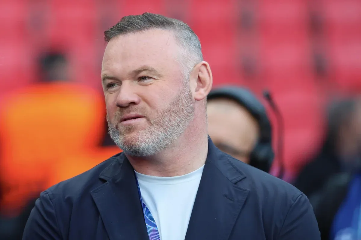 Wayne Rooney critica postura de Cristiano Ronaldo após confusão na seleção