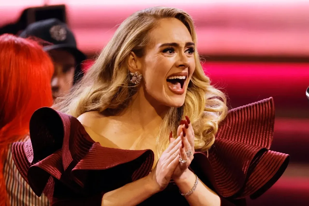 Novo álbum de Adele? Show misterioso e gravações movimentam rumores