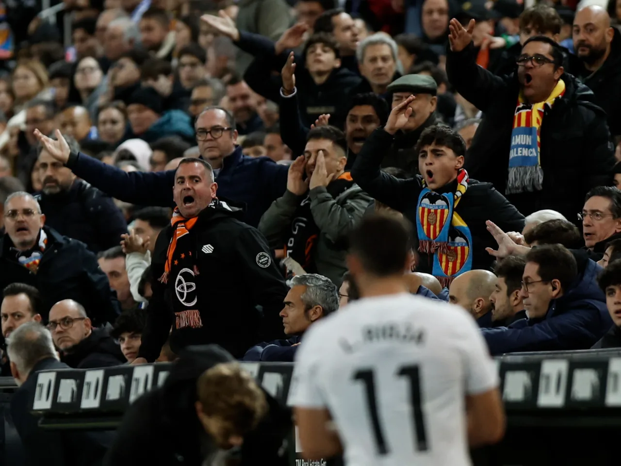 Aguirre rompe tradição centenária do Valencia no Mestalla; entenda