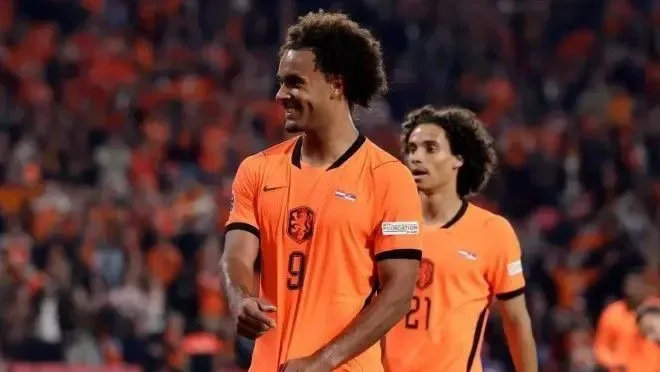 Xavi celebra início na Holanda e diz que está criando uma família