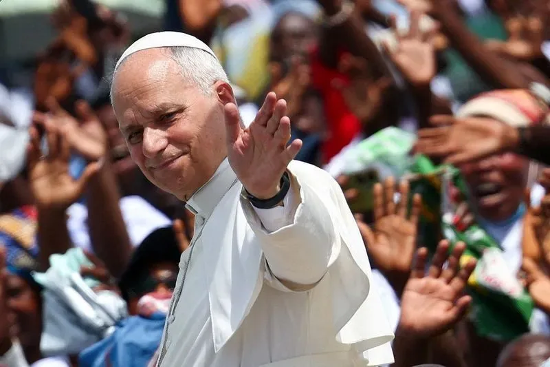 Saiba como foi primeira missa pública do Papa Leão XIV após cirurgia
