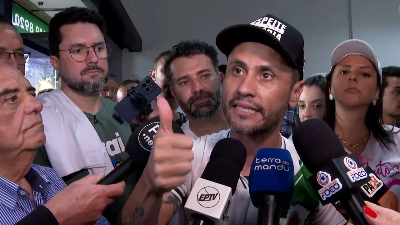Cleitinho diverge da campanha de Flávio e defende fim da escala 6x1 ao declarar apoio ao candidato do PL no 2º turno