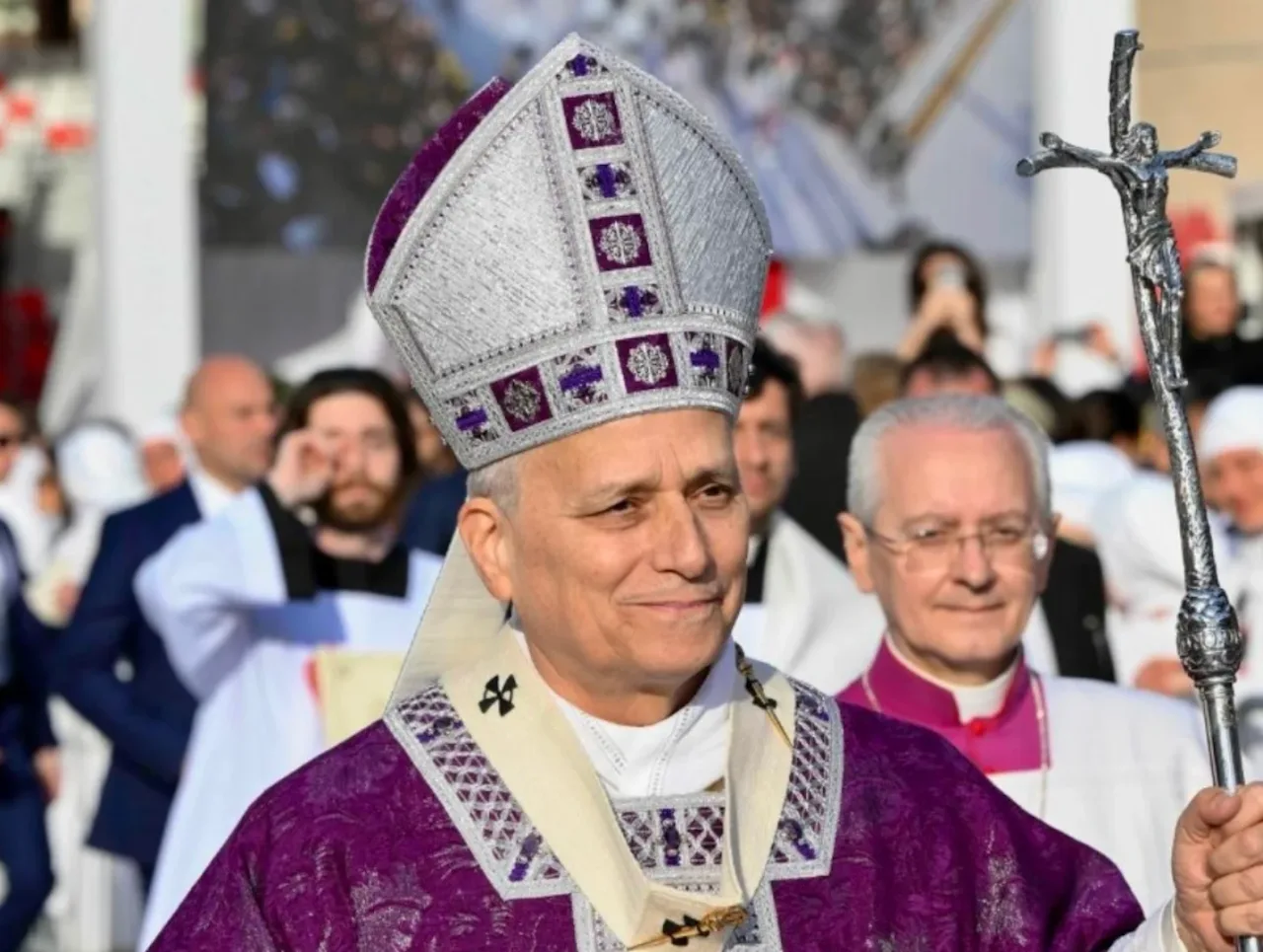 Entenda o câncer do papa Leão 14 e como é o tratamento