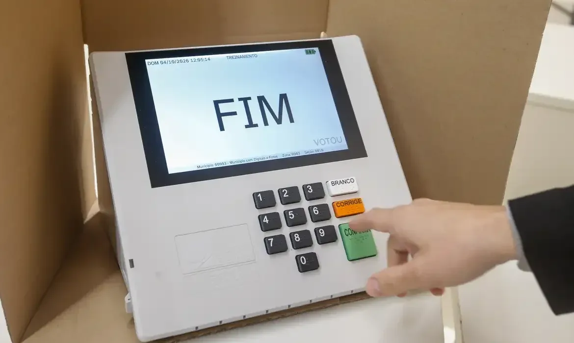 É proibido dar carona para votar? Veja o que diz a lei nas eleições