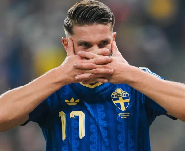 Suécia vence Romênia com gol de Gyökeres e chega a 10 pontos