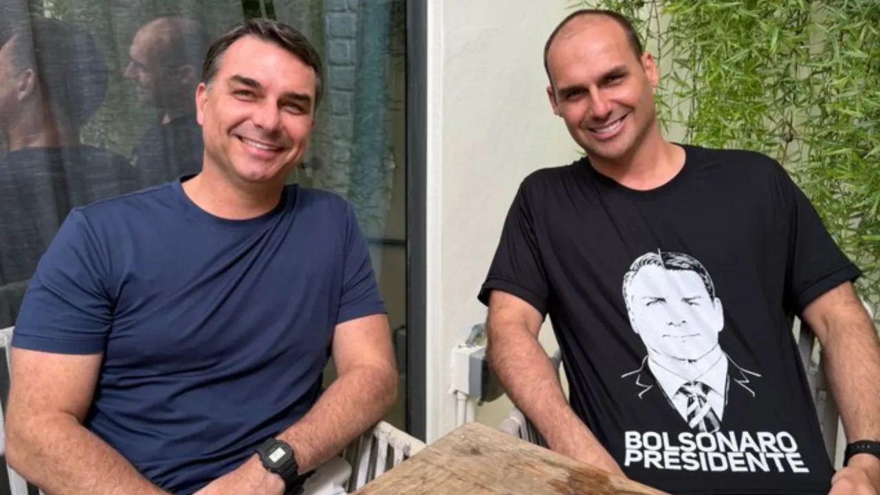 Assista ao vídeo em que Eduardo defendeu que Flávio deixasse o Brasil