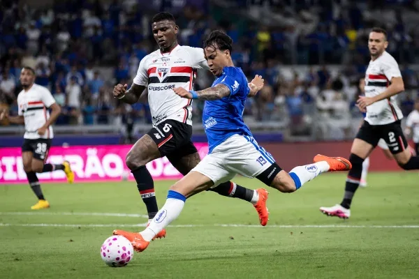 Artur Jorge reconhece superioridade do Cruzeiro: "Vitória justa"