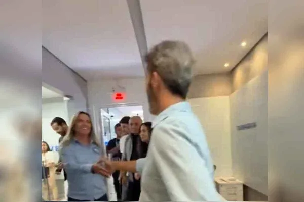 "Vai me deixar falar?”, questiona Celina após Grass chamá-la para debate