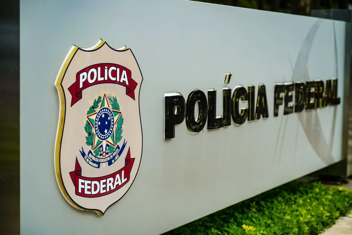 Midterms: Justiça dos EUA determina que FBI e ICE não fiscalizarão eleições