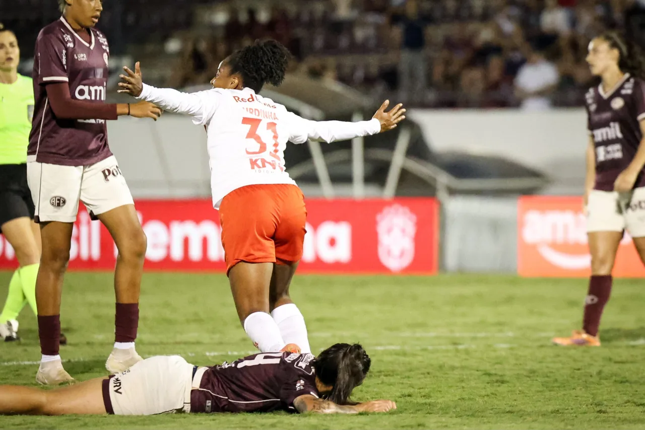 Bragantino quebra invencibilidade em Araraquara e tem vantagem nas quartas
