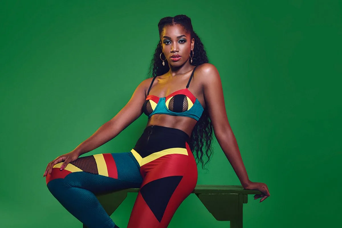 Iza, a força do pop, R&B e soul no Estilo Brasil