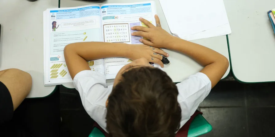 Ministério da Educação divulga avaliação de livros didáticos