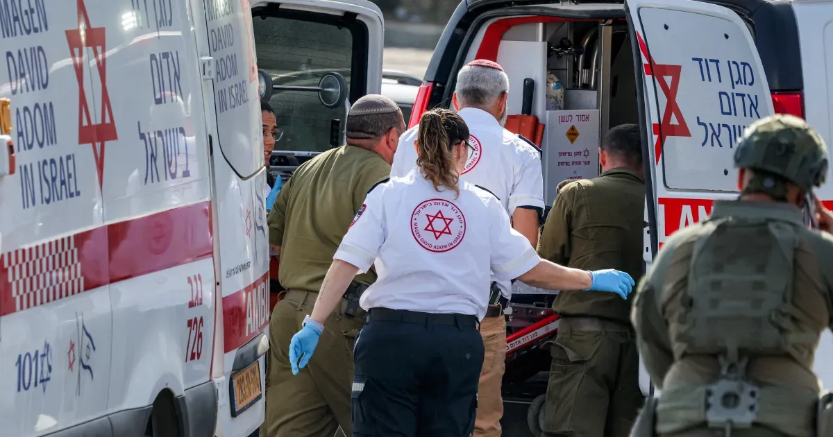 Israel mata dois suspeitos de ataque na Cisjordânia e anuncia cerco militar