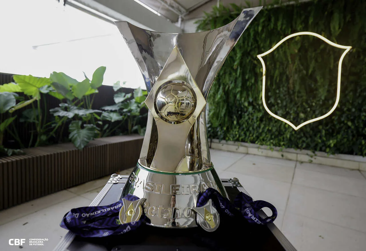 Futebol brasileiro de 2027 terá Copa do Brasil antecipada e paralisação para o Mundial Feminino; veja mudanças