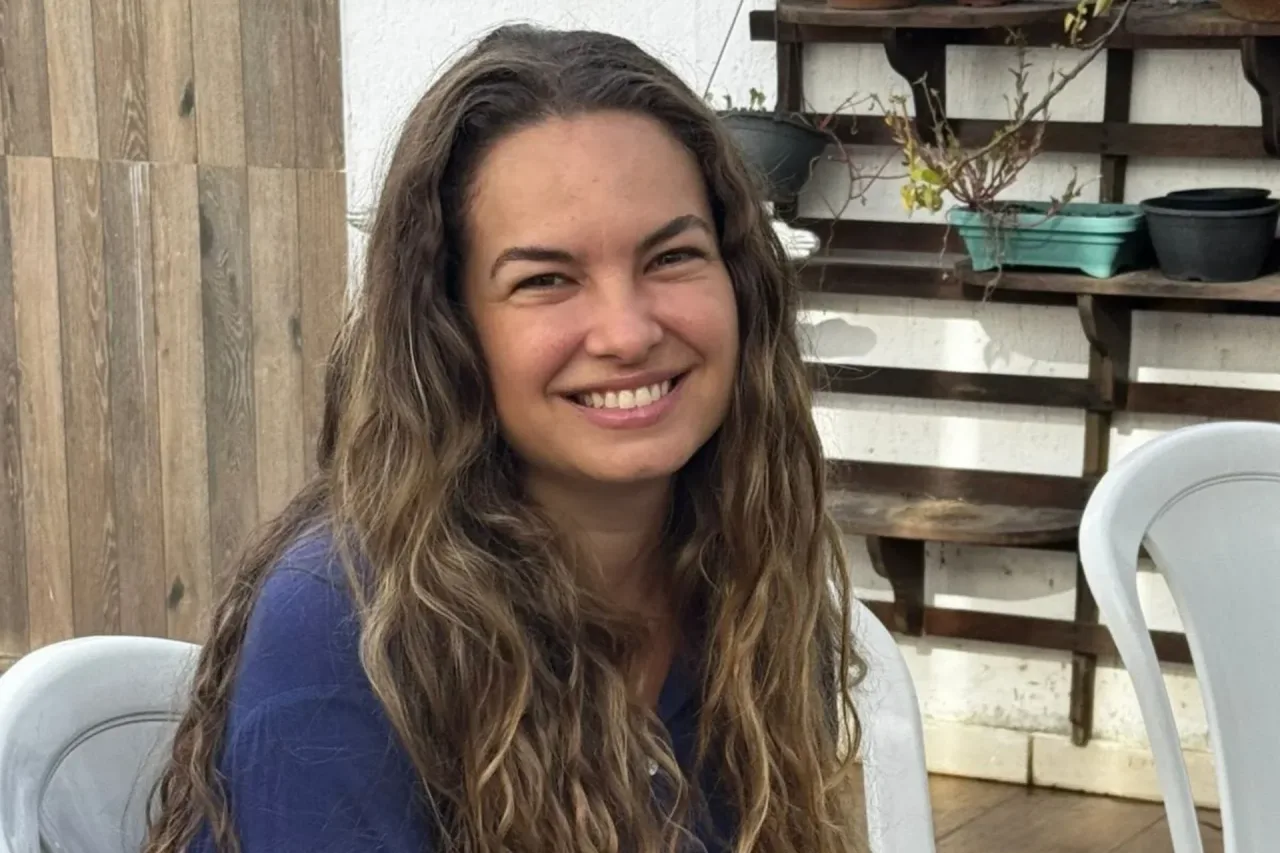 Velório de Lua Blanco acontece nesta segunda no Rio; elenco de ‘Rebelde’ se despede da atriz