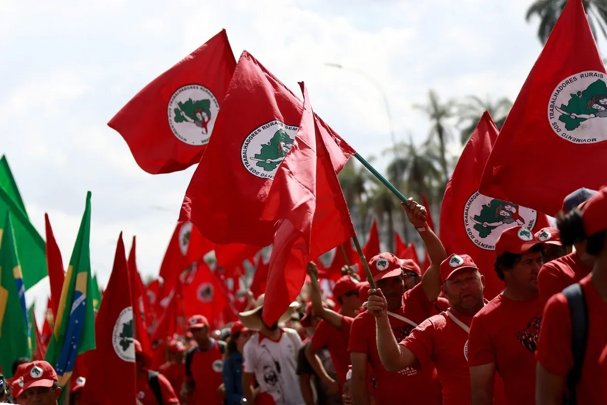 Oito candidatos apoiados pelo MST são eleitos para o Legislativo em 2026