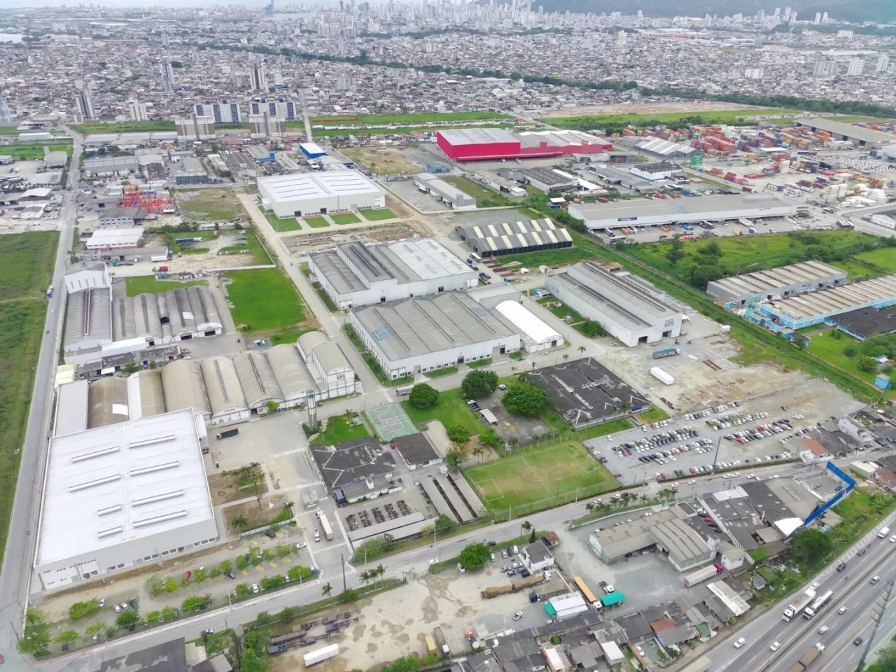 Demanda de data centers impulsiona vendas da WEG no exterior no 3º tri
