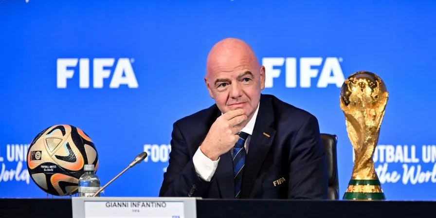 Infantino enfrenta resistência de Inglaterra e Alemanha após crise na Fifa