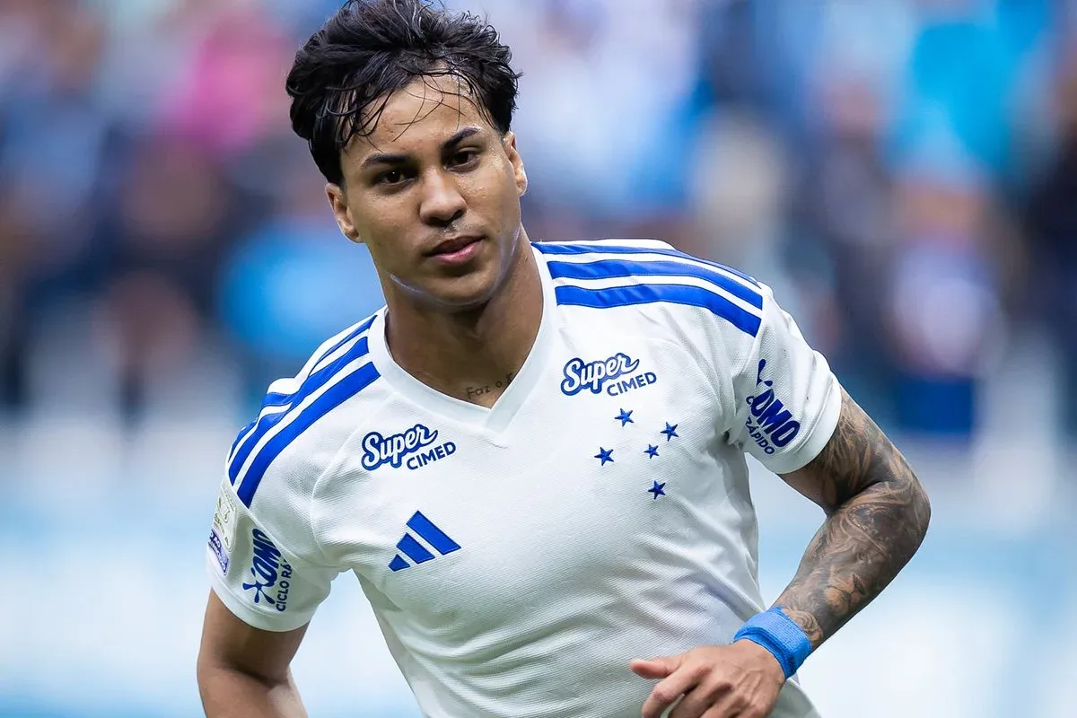 Kaio Jorge marca três gols contra o Grêmio e garante vitória do Cruzeiro